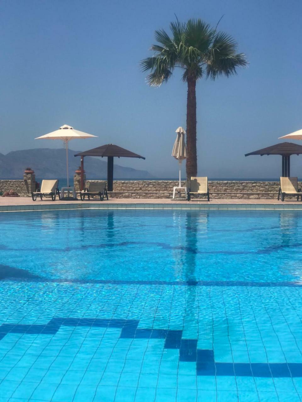 Hôtel Aquamar Beach à Kournás Extérieur photo
