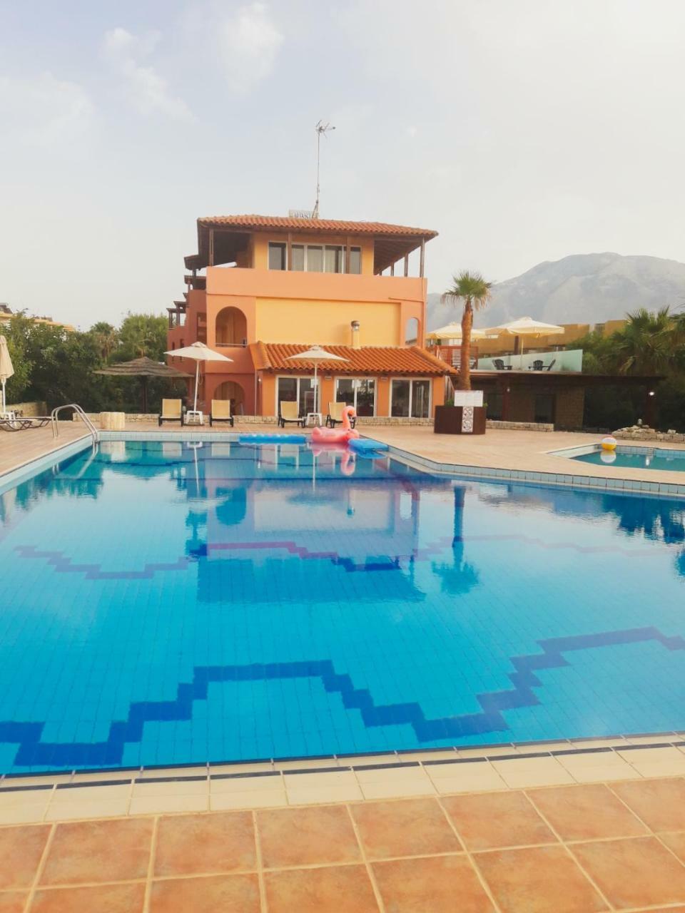 Hôtel Aquamar Beach à Kournás Extérieur photo